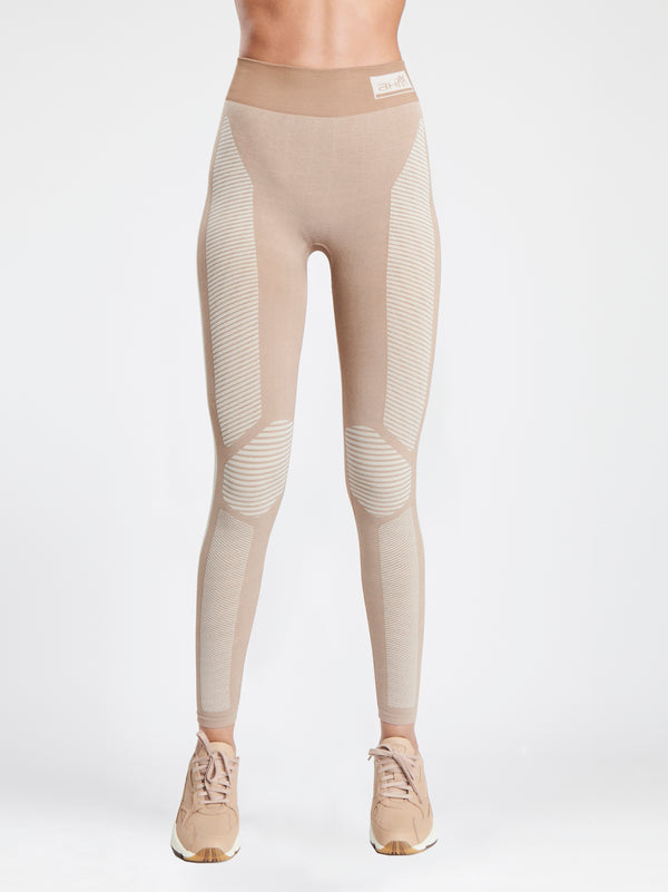 true purpose legging in sandy nude